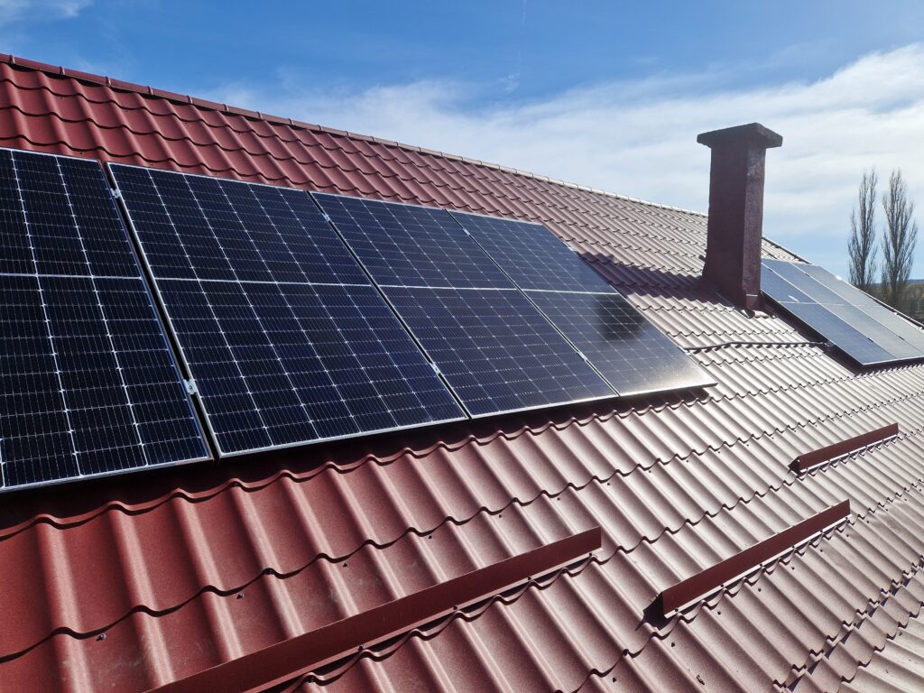 Instalare Sistem Fotovoltaic Prosumator 5 kW cu Stocare in Igritia - Cluj